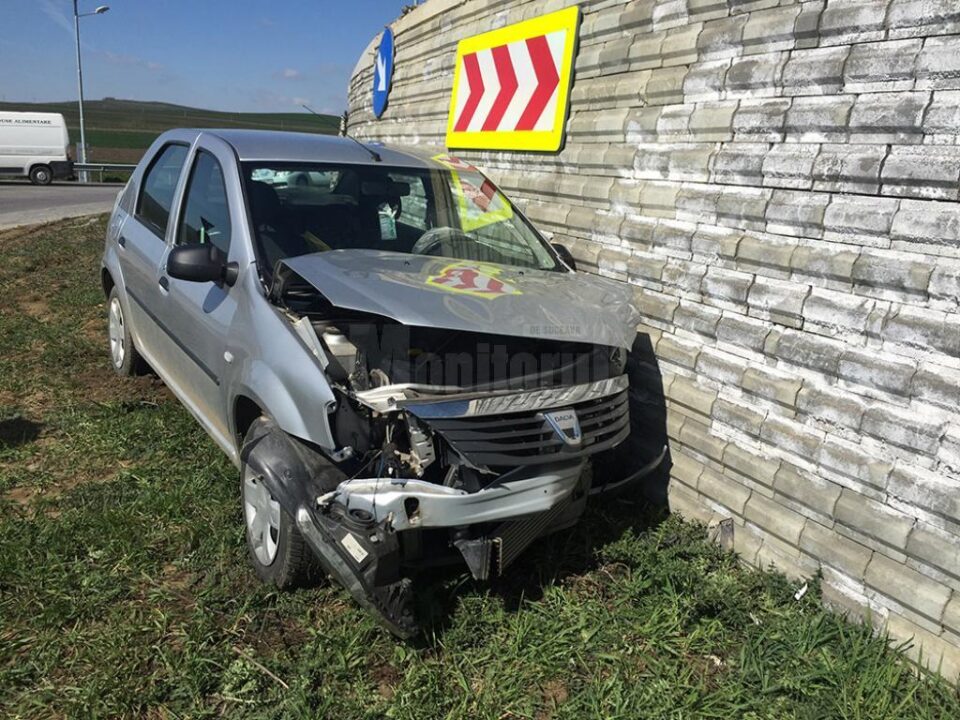 Din cauza vitezei, șoferul nu a mai putut controla mașina, care s-a dus direct în Zidul Morții