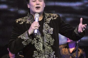 Fuego va susține pe 11 aprilie, de la ora 19:00, pe scena Casei de Cultură a Sindicatelor Suceava, spectacolul „S-a aprins o stea”