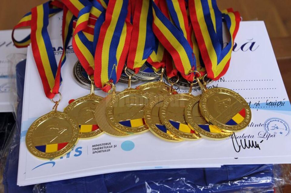 Canotorii suceveni au urcat de 15 ori pe podium la Campionatul Național de Fond la Canotaj pentru seniori și tineret
