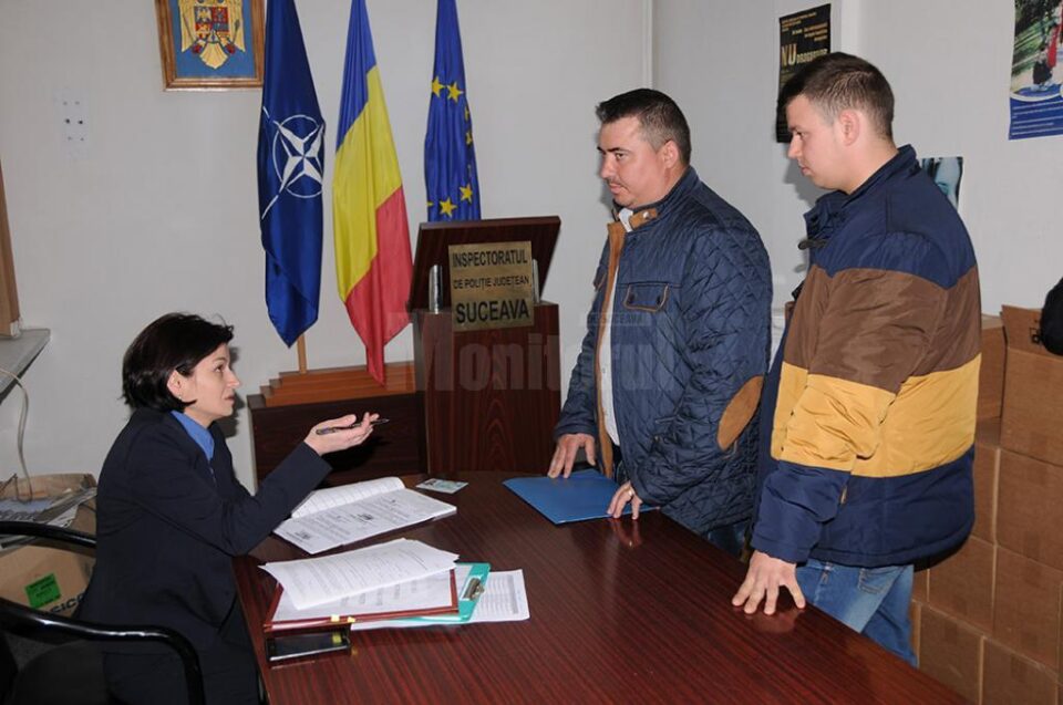 Peste 30 de tineri au făcut cereri de înscriere la concursul pentru agenți de poliție în primele două ore