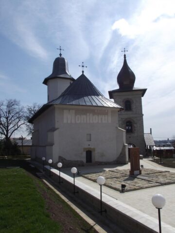 Excelență în restaurarea ansamblului monumental al Bisericii „Sf. Simion - Turnul Roșu”
