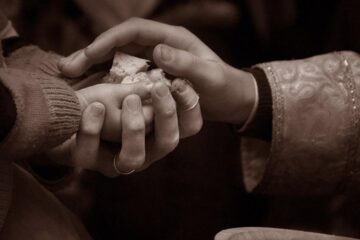 Milostenia - Sursa:ortodoxcrestin com