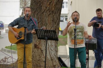 Folkiști celebri au animat aleile USV