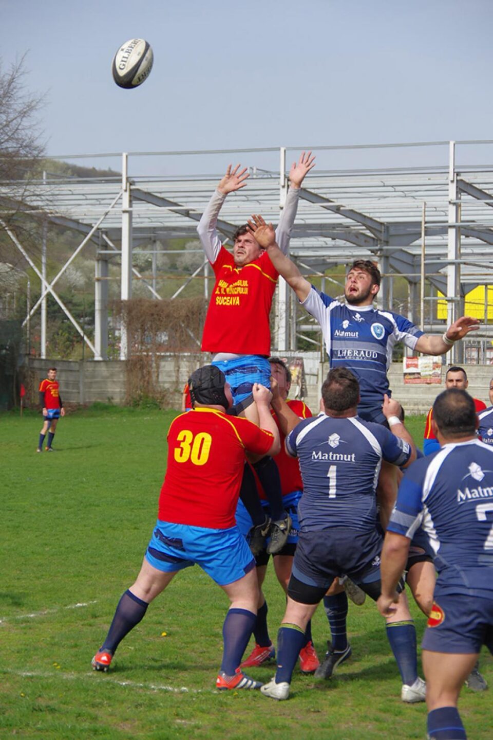 Sucevenii au condus la pauză cu 15-6, dar au pierdut la final cu 22 - 39