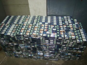 Peste 12.000 de pachete de țigări confiscate de polițiștii de frontieră suceveni