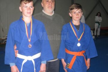 Frații David și Gabriel Niculeasa s-au calificat în finala Campionatului Național de Judo