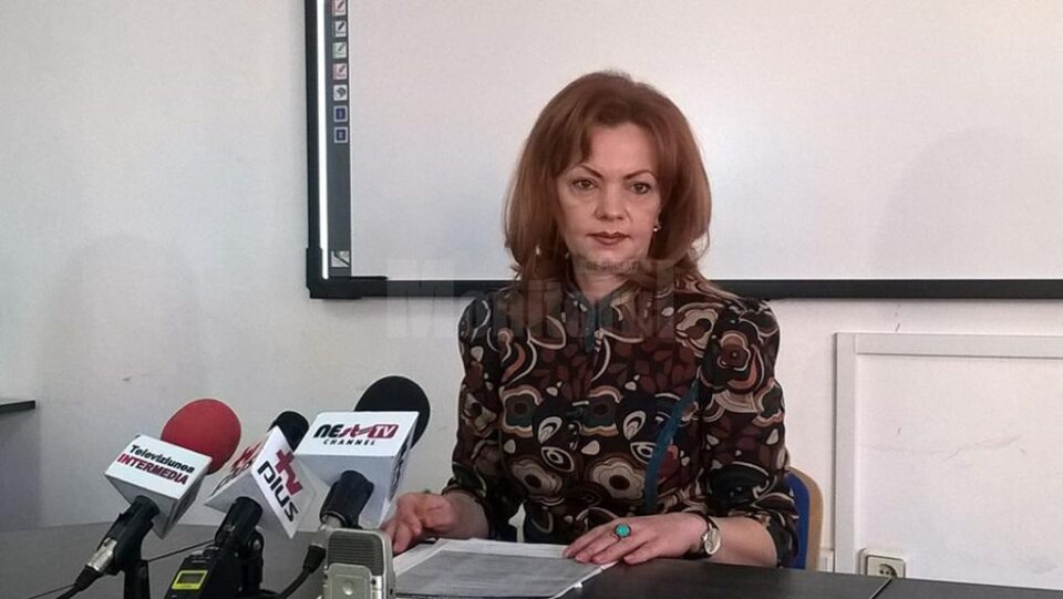 Mirela Adomnicăi, directorul executiv al AJOFM Suceava