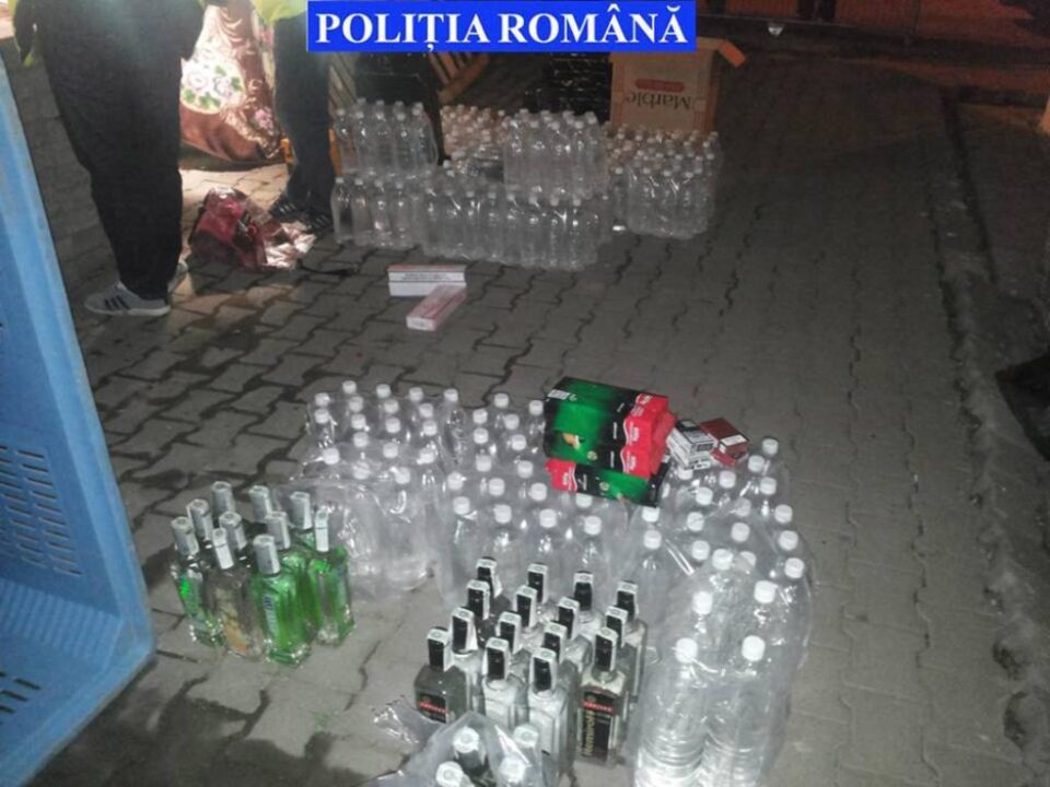 Aproape 2.000 de litri de alcool și 900.000 de țigări de contrabandă, confiscate la perchezițiile din zona Pieței Mari