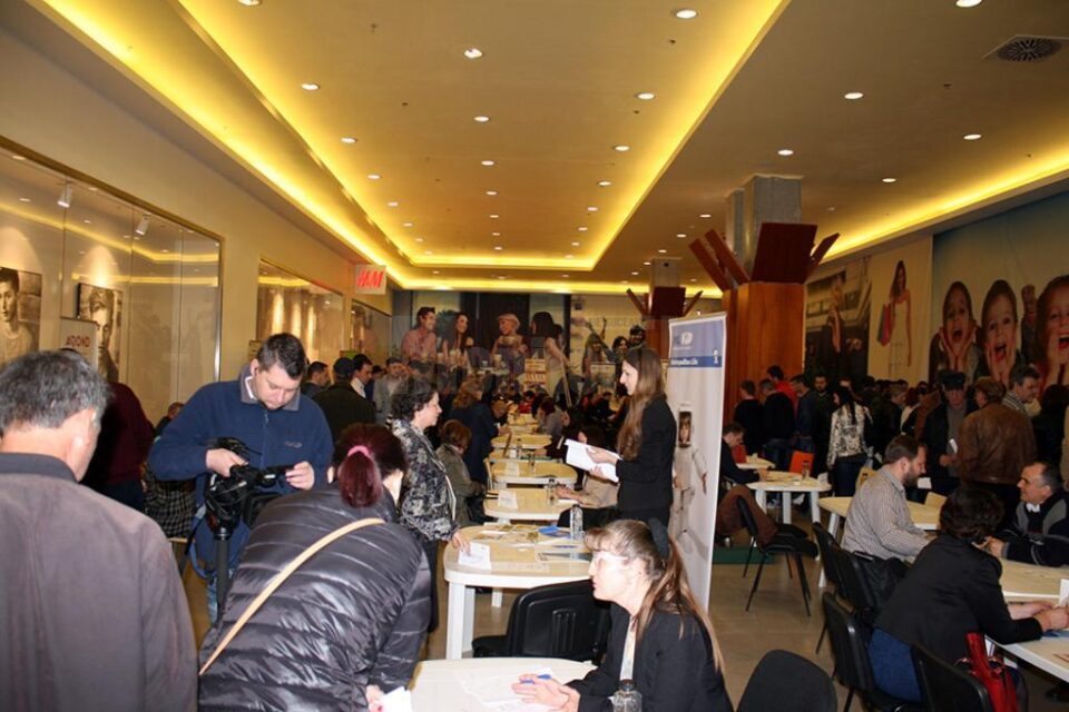 Ofertă bogată din partea angajatorilor, cu precădere pentru bursa din municipiul Suceava Ofertă bogată din partea angajatorilor, cu precădere pentru bursa din municipiul Suceava