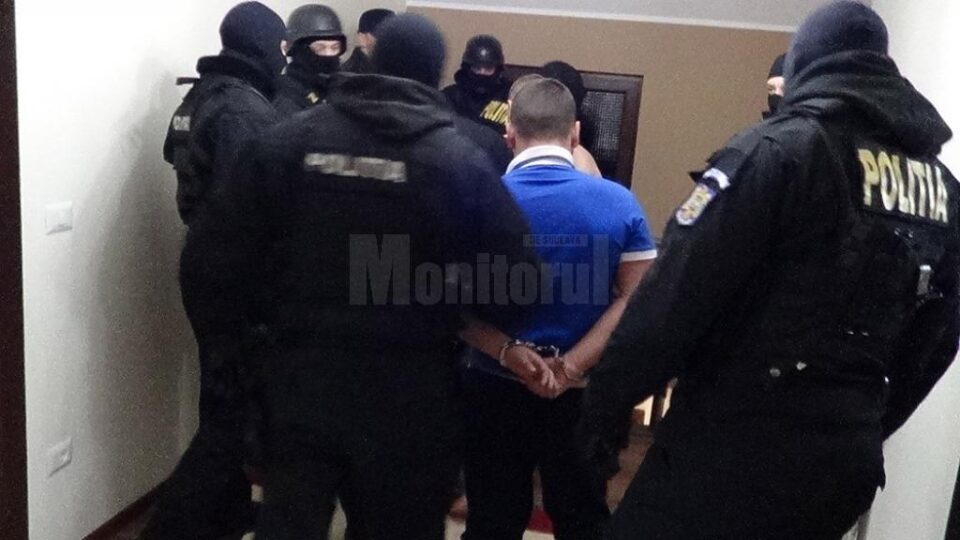 În februarie 2014, frații Bujanovschi au fost duși la sediul Poliției municipiului Rădăuți și audiați, iar Cosmin Bujanovschi a fost reținut pentru 24 de ore, iar ulterior eliberat