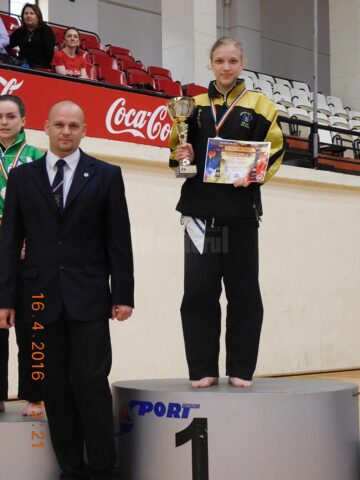 Sportivii de la He Pai Suceava au reușit să obțină 13 medalii la naționalele de juniori și seniori
