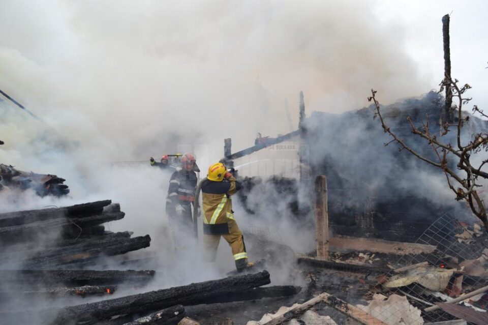 Incendiul de la Arbore FOTO: Alin Găleată - ISU Suceava