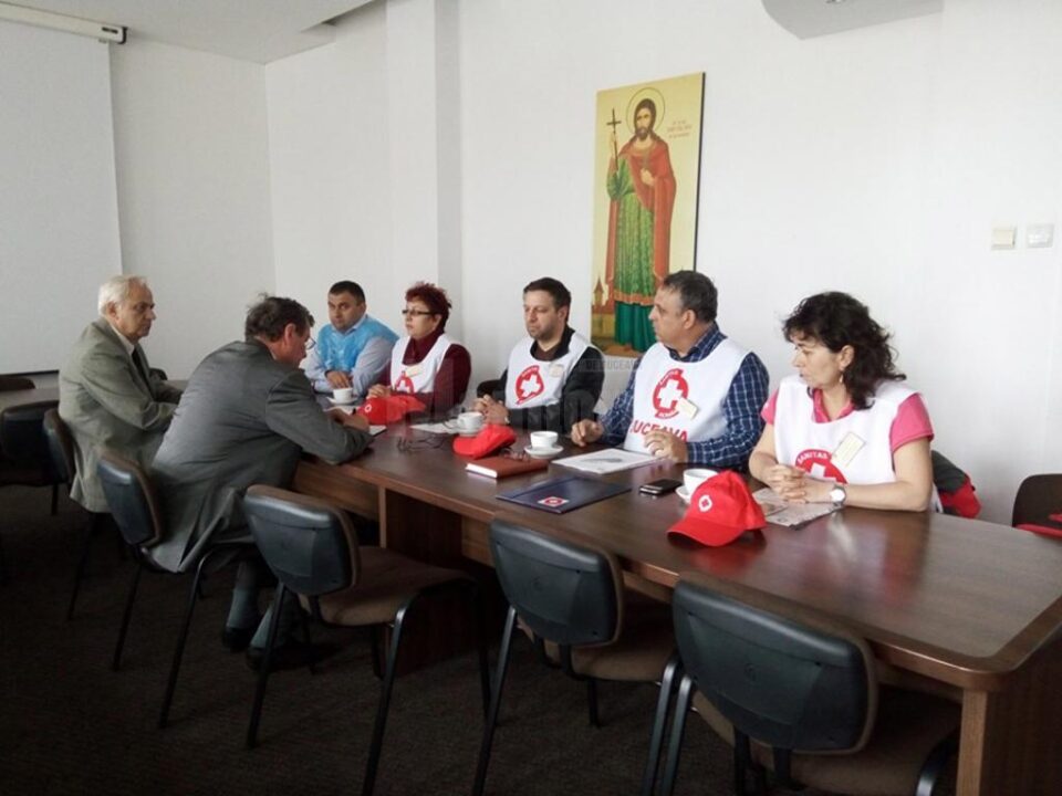 Sindicaliști SANITAS la întâlnirea cu subprefectul Atanasă Nistor