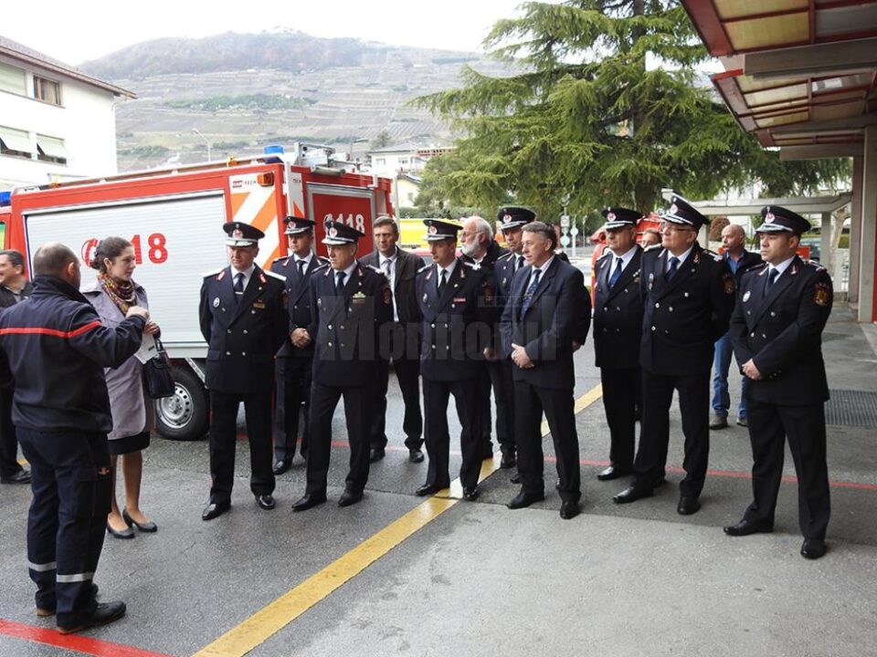 Pompierii români au constatat că tehnica de intervenție a elvețienilor este similară cu noua tehnică din dotarea ISU