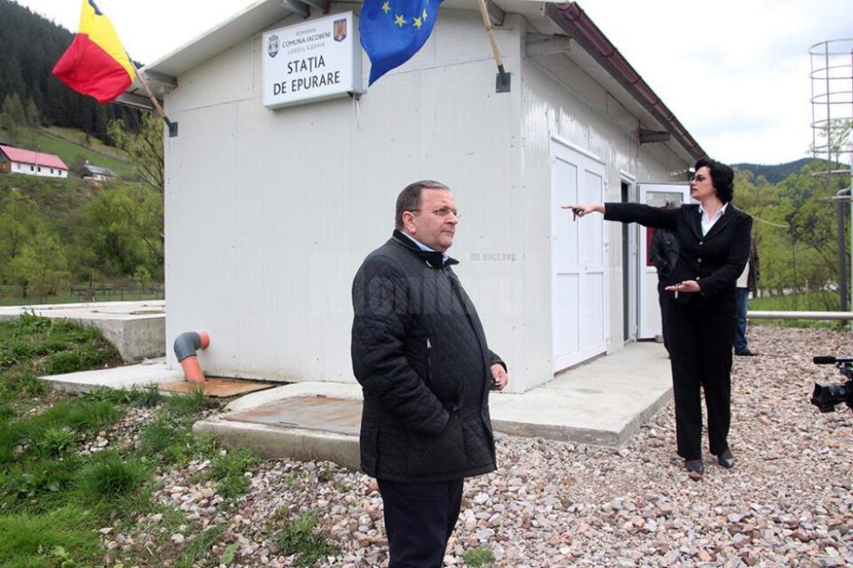 Stația de epurare a fost construită printr-un proiect finanțat din Fondul de Mediu