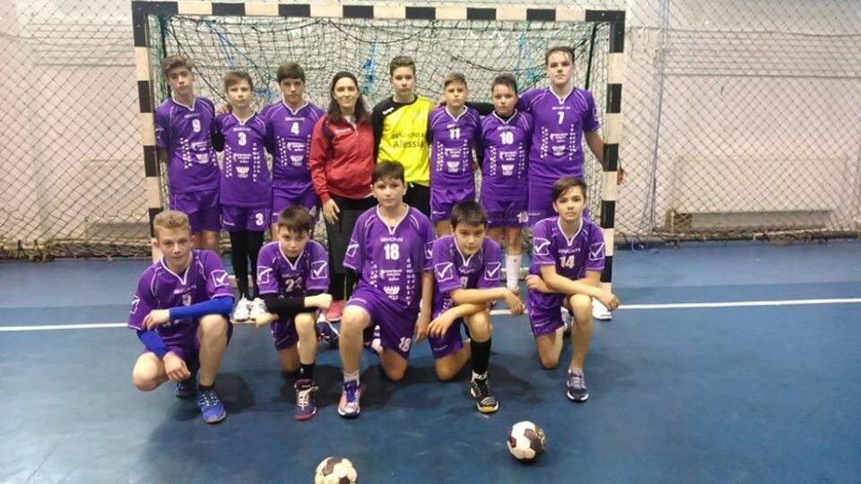 Echipa de handbal a Școlii „Ion Creangă” a luat locul doi la etapa pe zona Moldovei la Olimpiada Gimnaziilor