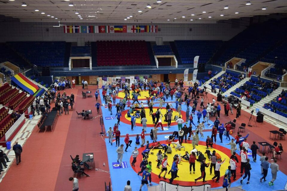 La competiția de la București participă aproape 800 de sportivi
