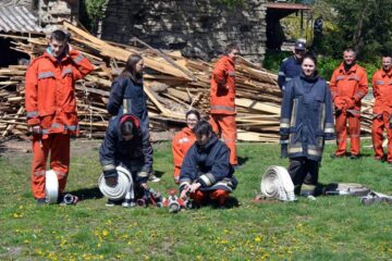 Elevi de la Colegiul „Andronic Motrescu” din Rădăuți, în vizită la Baza de Pregătire a pompierilor de la Siret