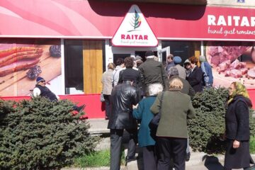 Inaugurarea magazinului Raitar din Fălticeni