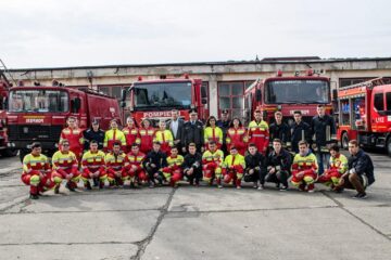 Elevi de la Colegiul „Andronic Motrescu” din Rădăuți, în vizită la Baza de Pregătire a pompierilor de la Siret