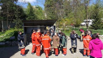 Elevi de la Colegiul „Andronic Motrescu” din Rădăuți, în vizită la Baza de Pregătire a pompierilor de la Siret