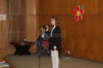 “Elevii au talent”, spectacolul micilor artiști de la Școala Gimnazială Nr. 1