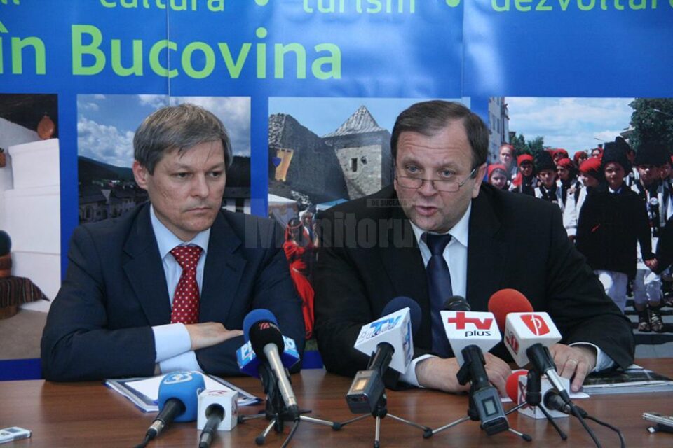 Președintele PNL Suceava, senatorul Gheorghe Flutur, îi va prezenta astăzi premierului României șase mai proiecte pentru dezvoltarea județului Suceava Președintele PNL Suceava, senatorul Gheorghe Flutur, îi va prezenta astăzi premierului României șase mai proiecte pentru dezvoltarea județului Suceava