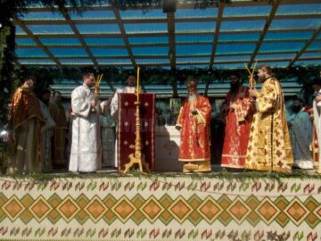 Hram la Voroneț, de Sf. Gheorghe, la 25 de ani de la reînființarea mănăstirii