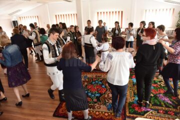 Sute de cadre didactice și preșcolari, implicați în Campania județeană ,,De la noi din Bucovina”