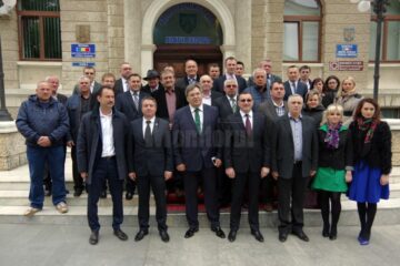 Partidul Mișcarea Populară (PMP) Suceava a depus ieri lista pentru Consiliul Județean, la Biroul Electoral Județean