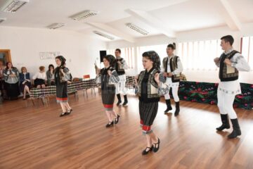 Sute de cadre didactice și preșcolari, implicați în Campania județeană ,,De la noi din Bucovina”