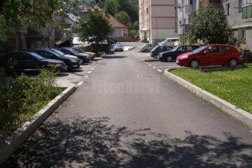 Spațiile dintre blocuri au fost modernizate și reabilitate cu fonduri de la bugetul local