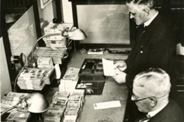 „Bancnote false”