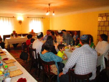 Evreii suceveni au început sărbătoarea de Paști împreună, la sediul Comunității Evreiești