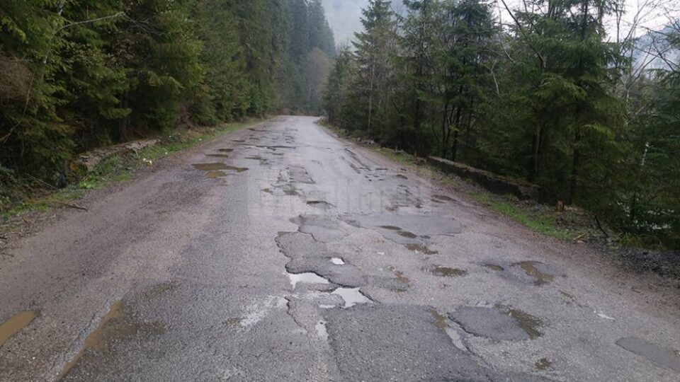 Așa se circulă pe DN18, pe porțiunea Botoș-Valea Stânii- Cârlibaba