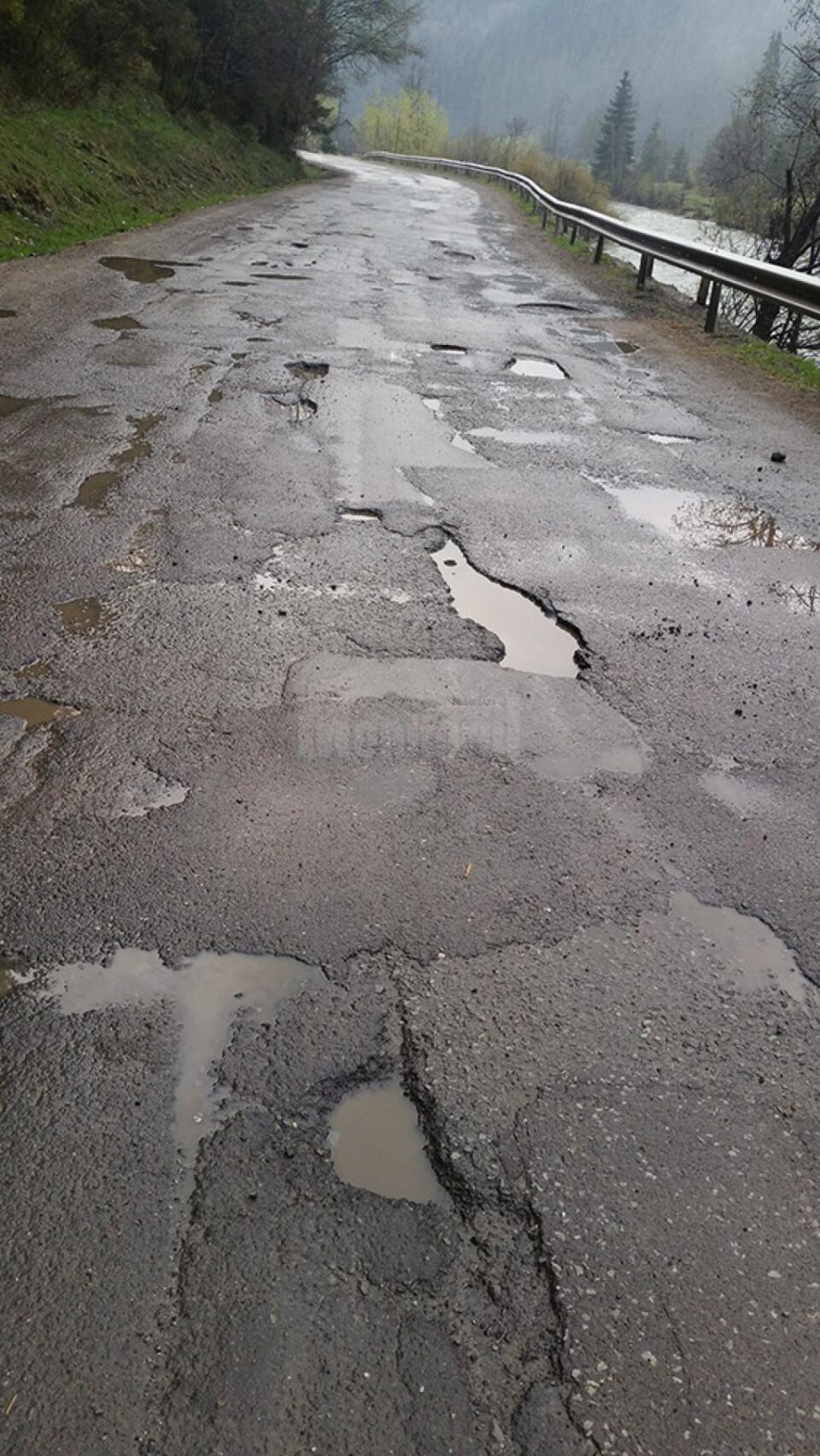 DN 18, la Cârlibaba, la limita cu Maramureșul