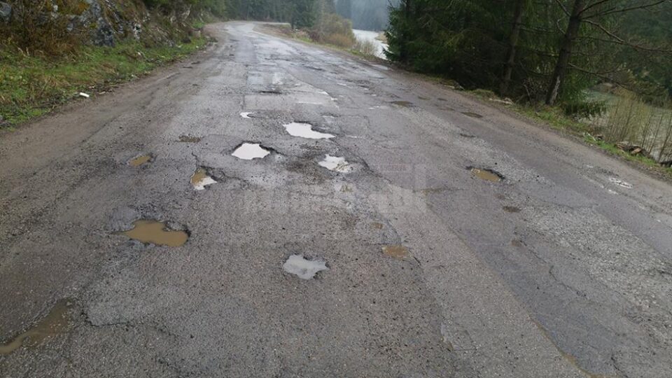 Așa se circulă pe DN18, pe porțiunea Botoș-Valea Stânii- Cârlibaba