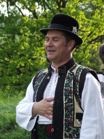 Hora satului, la Stupca, așa cum a fost odată...