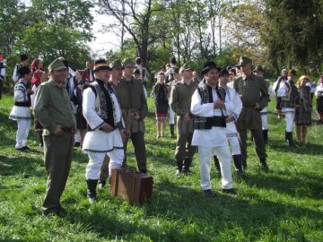 Hora satului, la Stupca, așa cum a fost odată...
