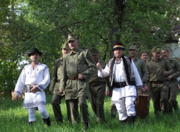 Hora satului, la Stupca, așa cum a fost odată...