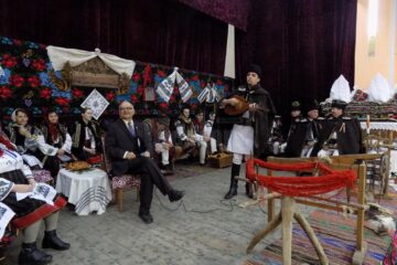 Șezătoare populară la Horodnic de Sus