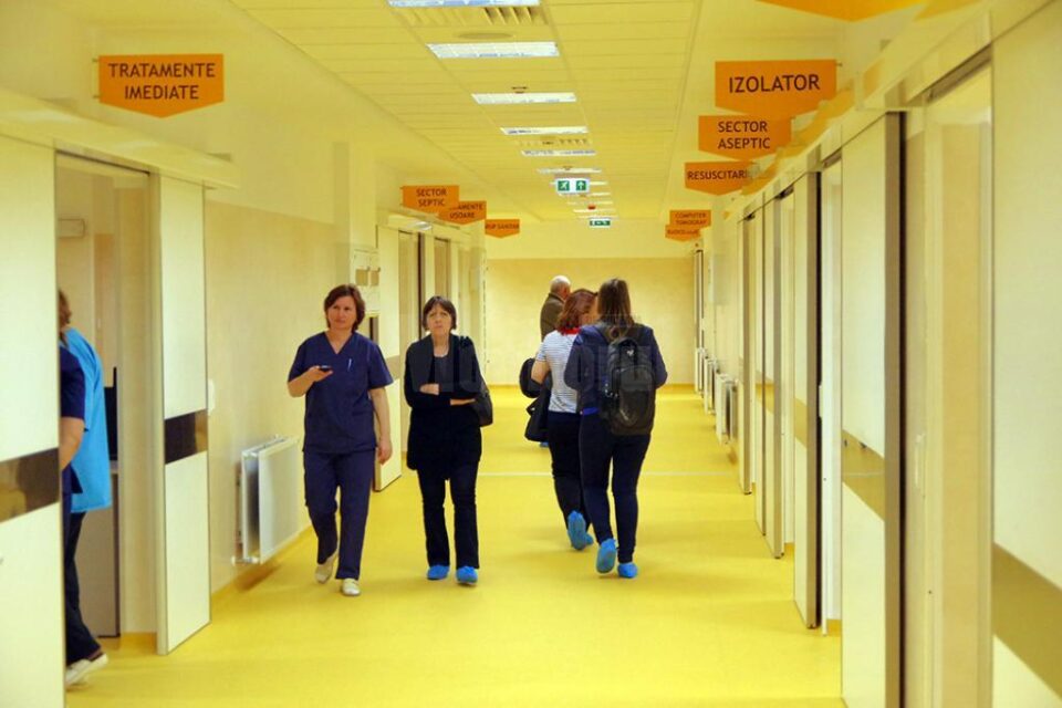 În intervalul 30 aprilie-1 mai, ora 8.00, la UPU Suceava s-au înregistrat 182 de prezentări, dintre care 41 au avut nevoie de internare În intervalul 30 aprilie-1 mai, ora 8.00, la UPU Suceava s-au înregistrat 182 de prezentări, dintre care 41 au avut nevoie de internare