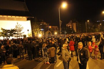 Sărbătoarea Învierii a adunat zeci de mii de credincioși la bisericile și mănăstirile sucevene