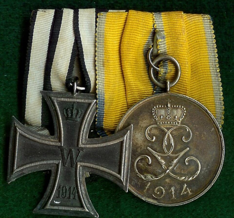 „Decorațiuni și medalii străine” „Decorațiuni și medalii străine”