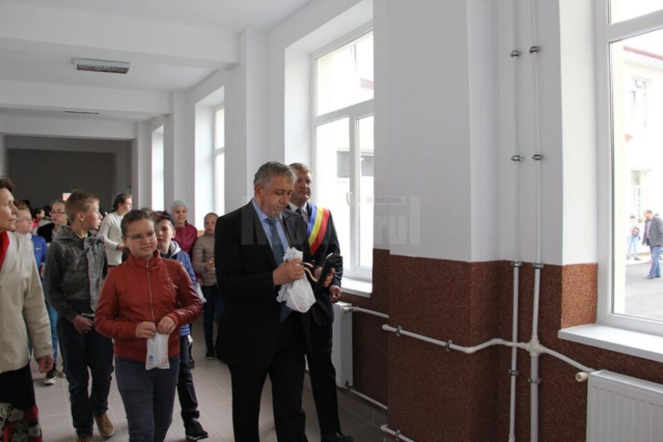 Școală nouă, inaugurată miercuri la Păltinoasa