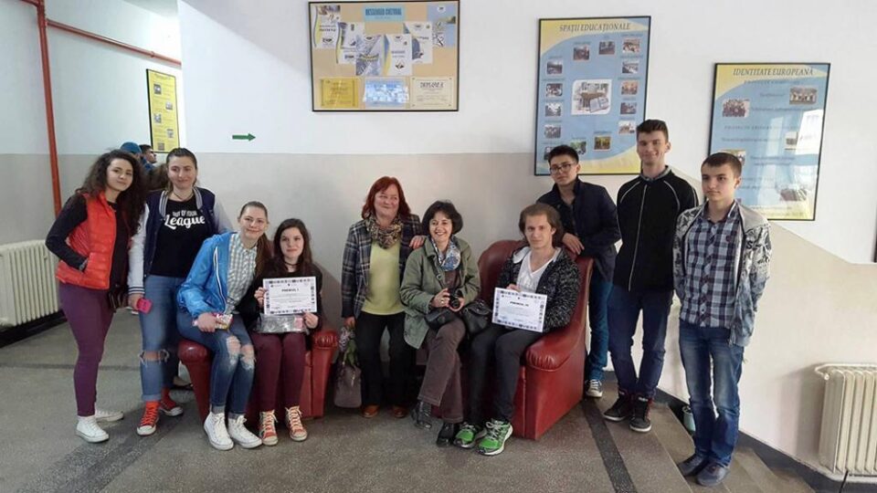 Concursul național de limba engleză QUEST a adus premii elevilor de la Colegiul Alexandru cel Bun, Gura Humorului Concursul național de limba engleză QUEST a adus premii elevilor de la Colegiul Alexandru cel Bun, Gura Humorului