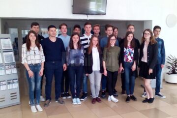 Tinerii fălticeneni efectuează un stagiu de formare profesională în domeniul web designului și al comerțului electronic la o instituție de profil din Germania
