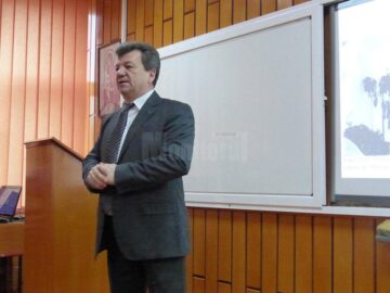Directorul Colegiului "Spiru Haret" Suceava, prof. Virginel Iordache