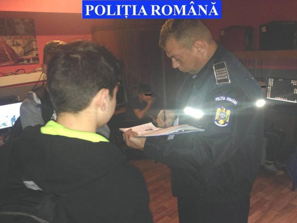 13 infracțiuni constatate în școli, în trei luni de zile