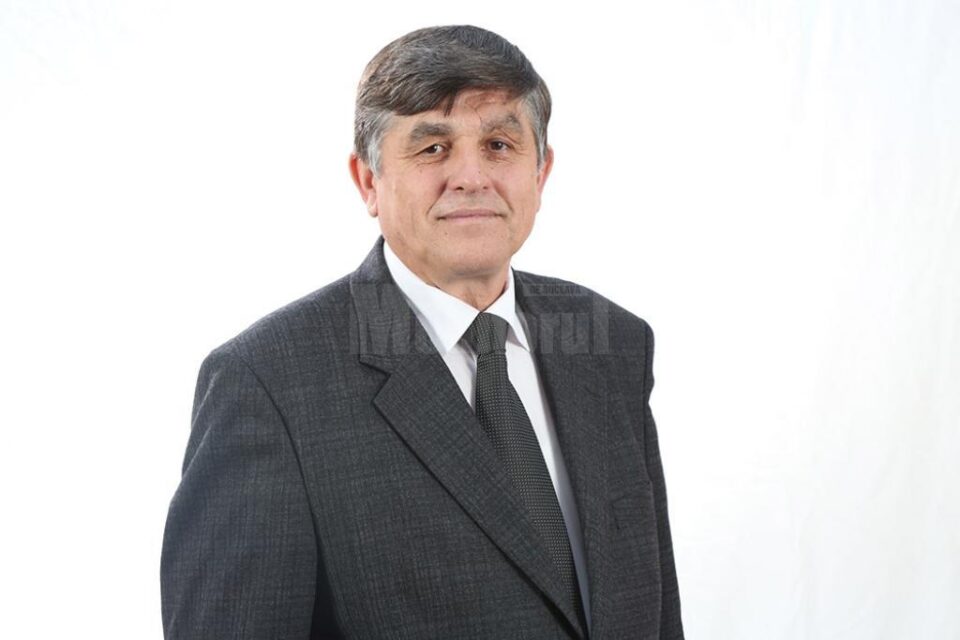 Anton Curic, primarul comunei Bosanci: „Tot ceea ce am realizat în acești ani este palpabil și vizibil” Anton Curic, primarul comunei Bosanci: „Tot ceea ce am realizat în acești ani este palpabil și vizibil”